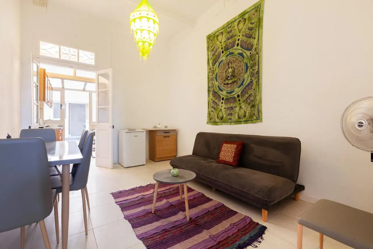 Bzb50- Seafront Townhouse - Pretty Bay Villa Birzebbuga Holiday home
