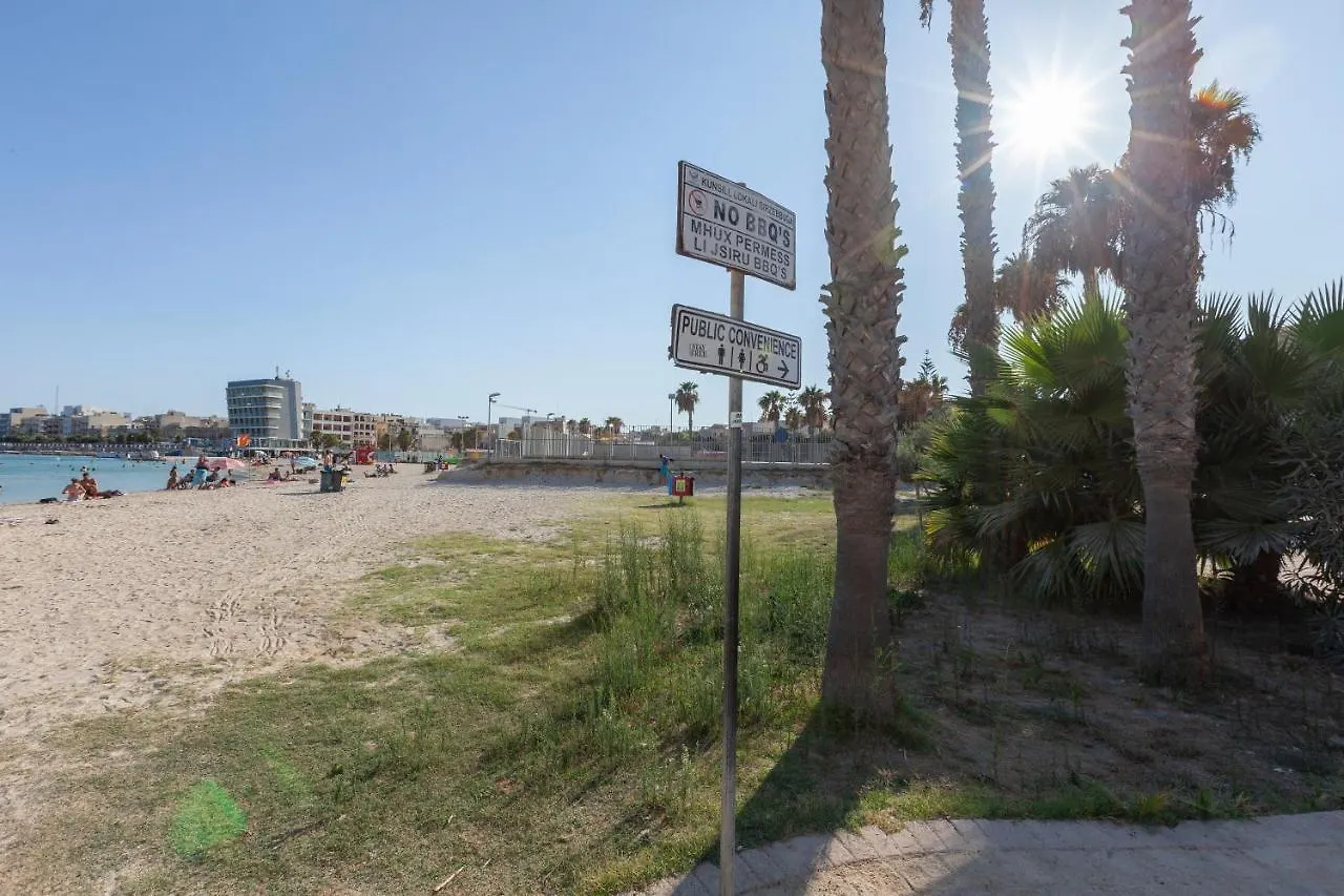 Bzb50- Seafront Townhouse - Pretty Bay Villa Birzebbuga Holiday home