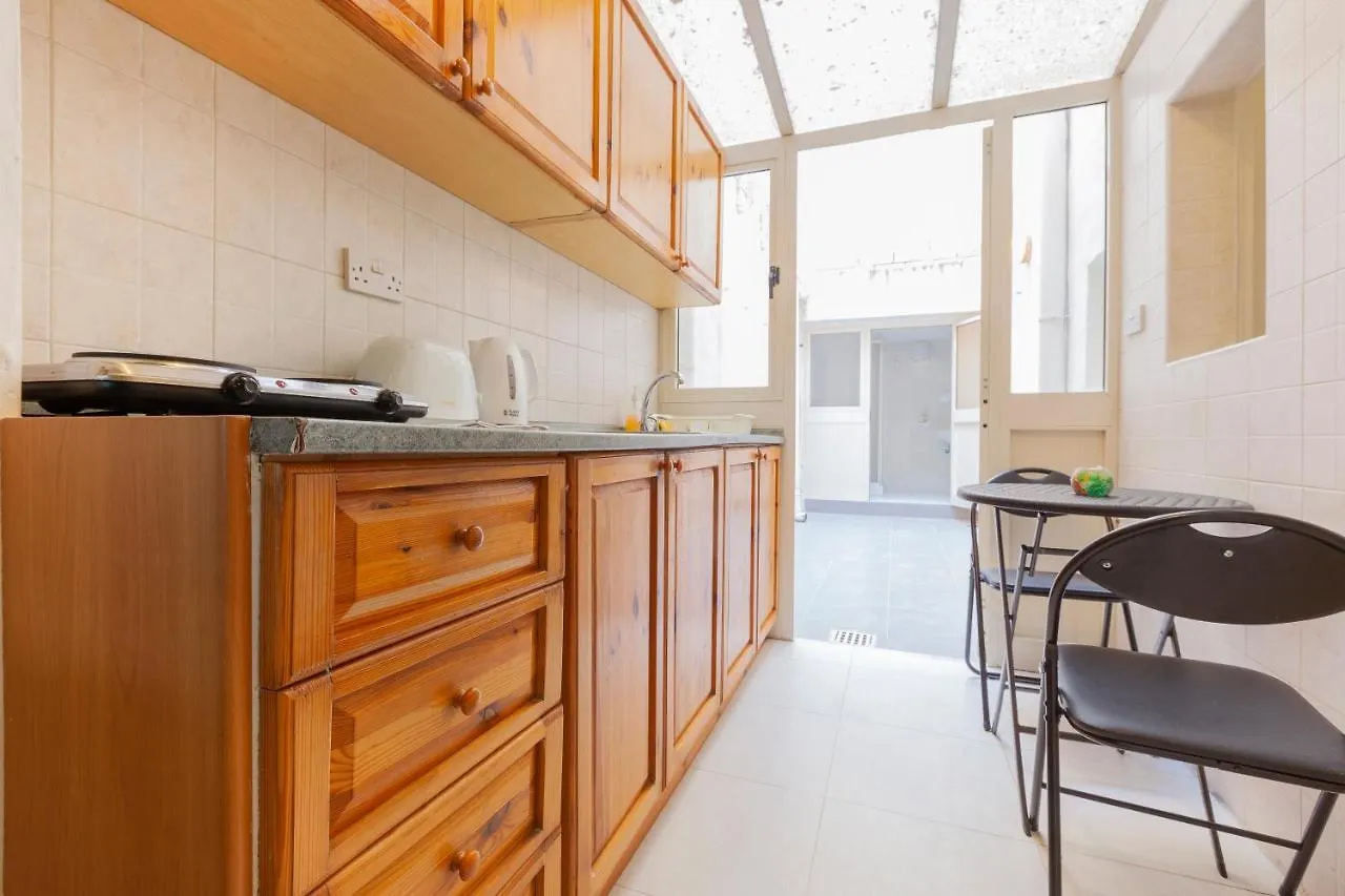Bzb50- Seafront Townhouse - Pretty Bay Villa Birzebbuga Malta