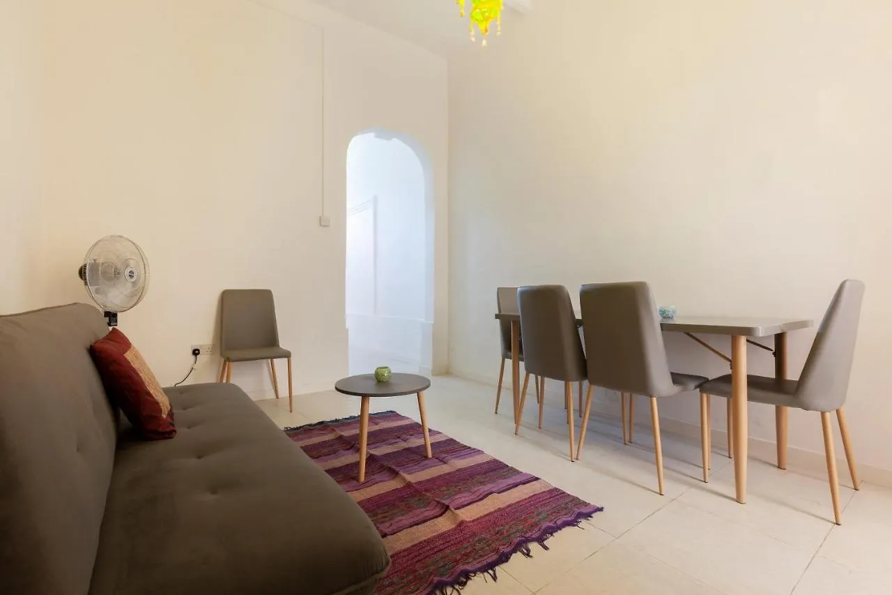 Bzb50- Seafront Townhouse - Pretty Bay Villa Birzebbuga 0*,  Malta